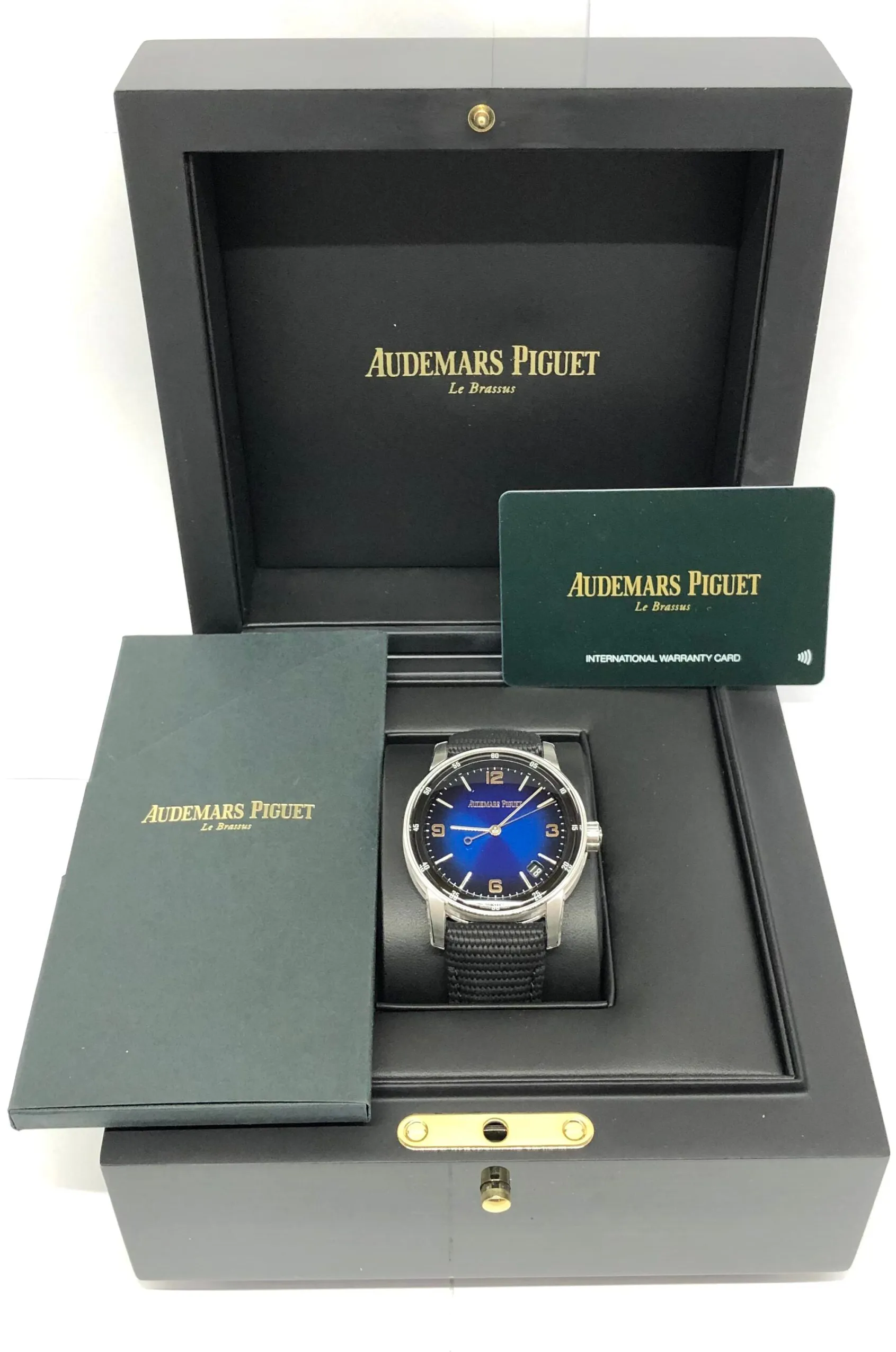 Audemars Piguet Code 11.59 15210BC.OO.A002KB.01 41mm 18k white gold Black 2