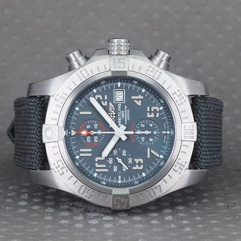 Breitling Avenger E13383101M1W1 45mm Titanium Gray