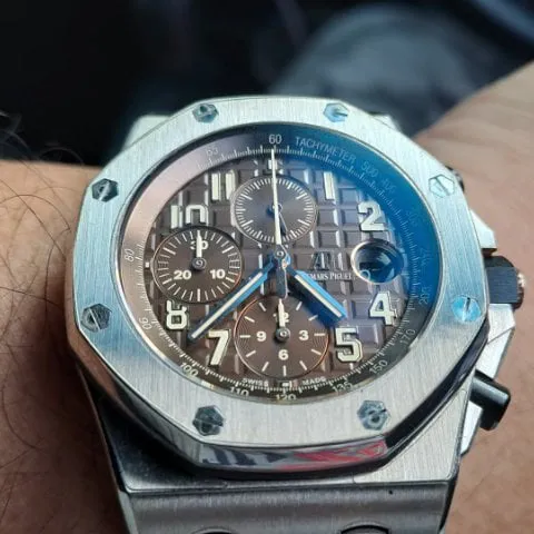 Audemars Piguet Royal Oak Offshore 26470ST.OO.A801CR.01 42mm Stainless steel Beige