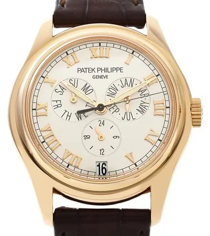 Patek Philippe Annual Calendar 5035R 37mm Rose gold Silver