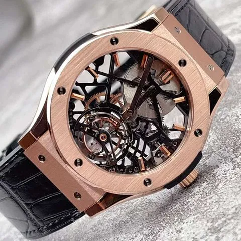 Hublot Classic Fusion 505.OX.0180.LR 45mm Rose gold Silver