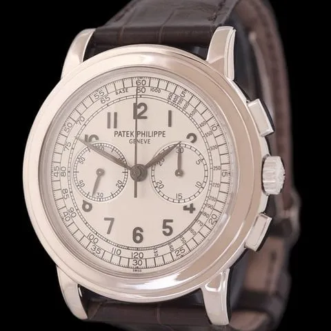 Patek Philippe Chronograph 5070G-001 42mm White gold Silver