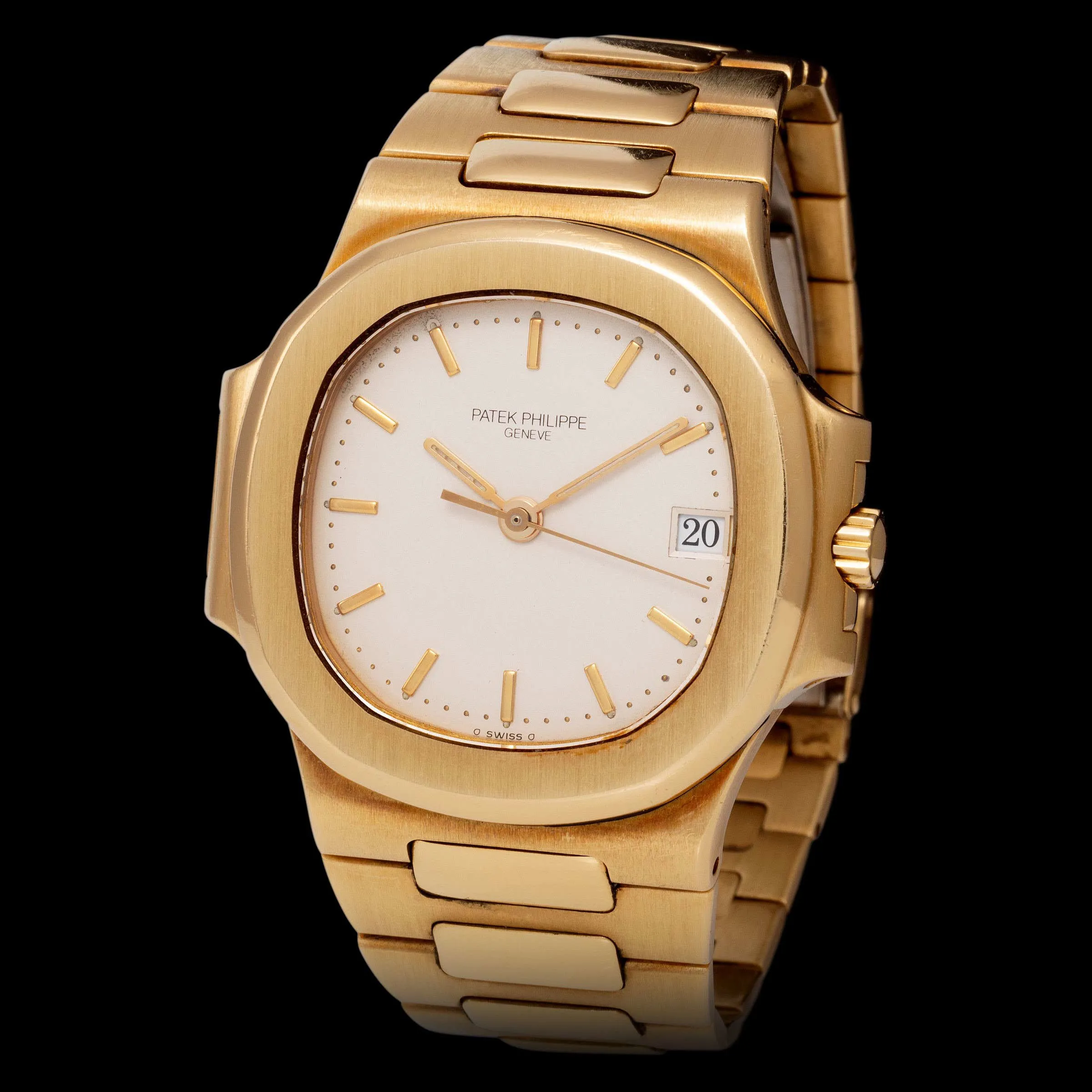 Patek Philippe Nautilus 3800/1 37.5mm Yellow gold White