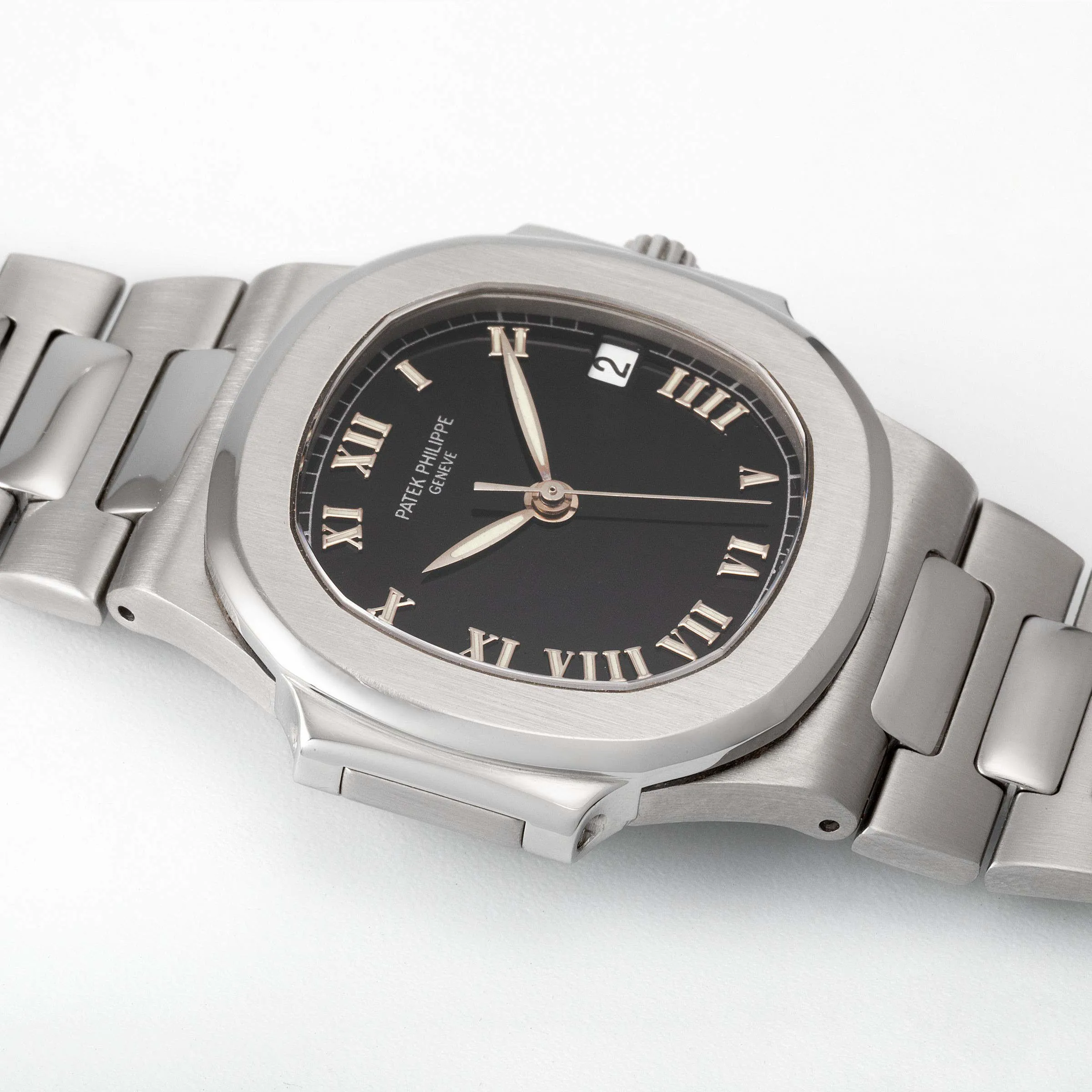 Patek Philippe Nautilus 3800/1A 37.5mm Stainless steel Black 2