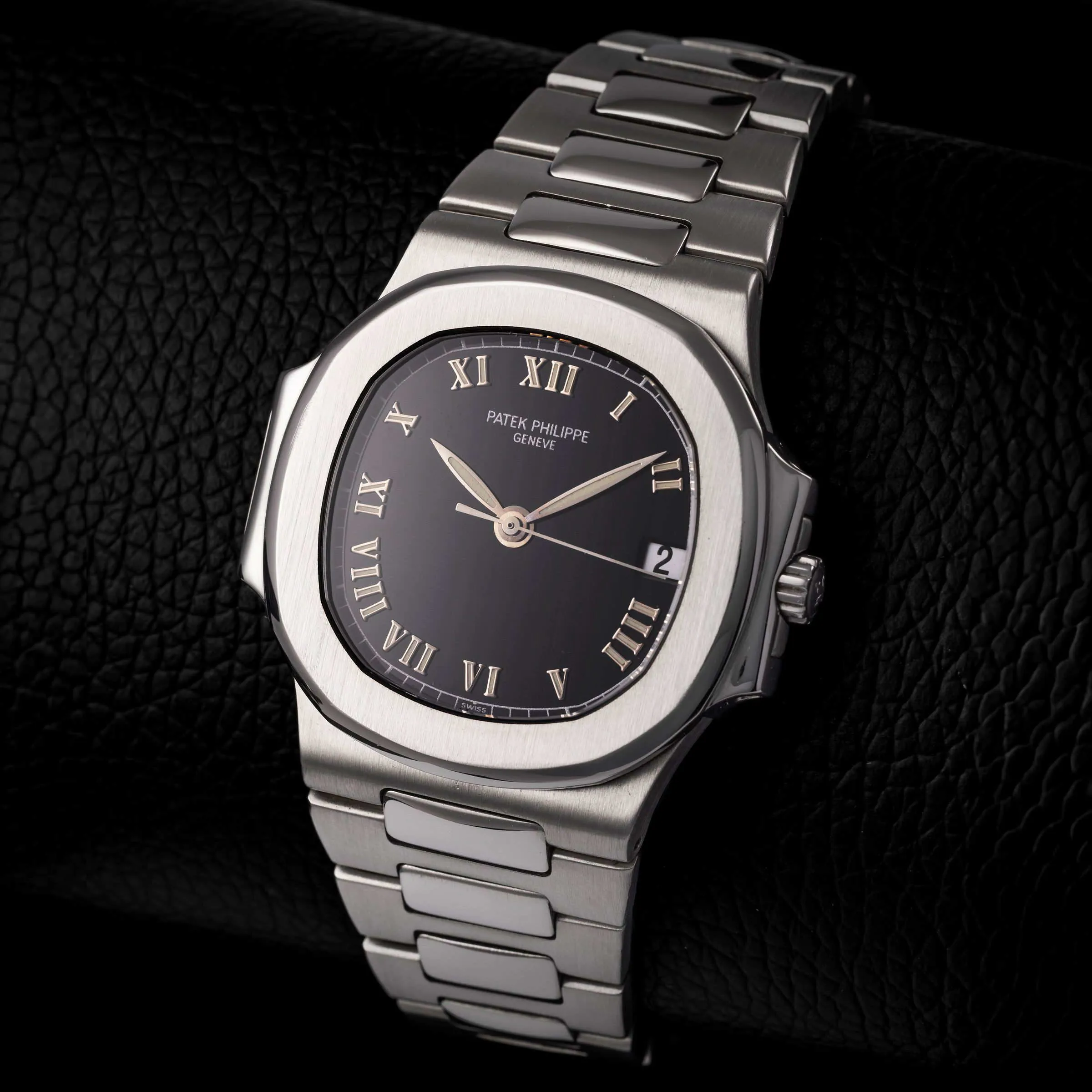 Patek Philippe Nautilus 3800/1A 37.5mm Stainless steel Black 7