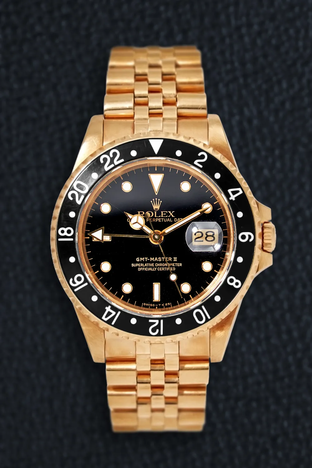 Rolex GMT-Master II 16718 40mm Yellow gold Black