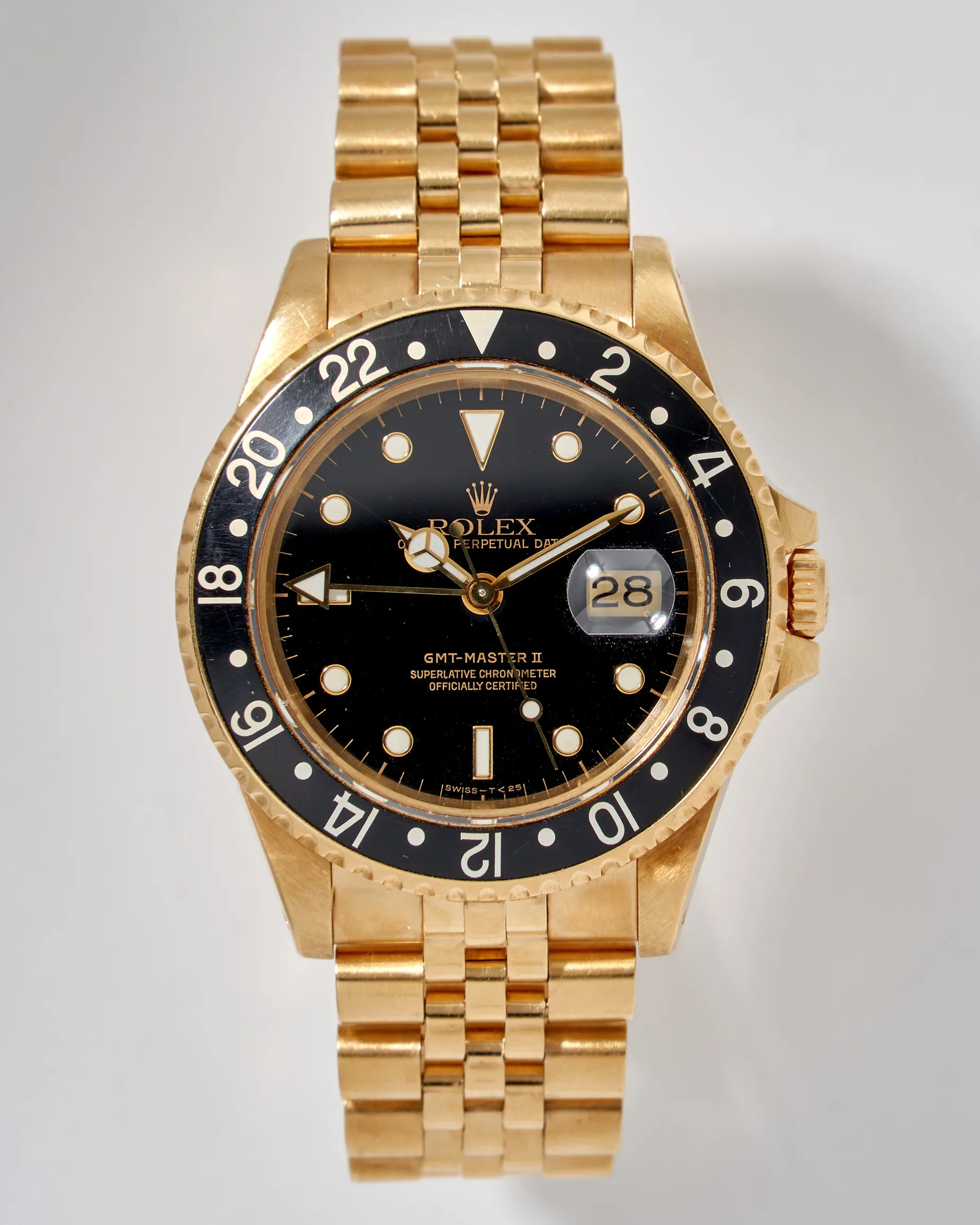 Rolex GMT-Master II 16718 40mm Yellow gold Black 2