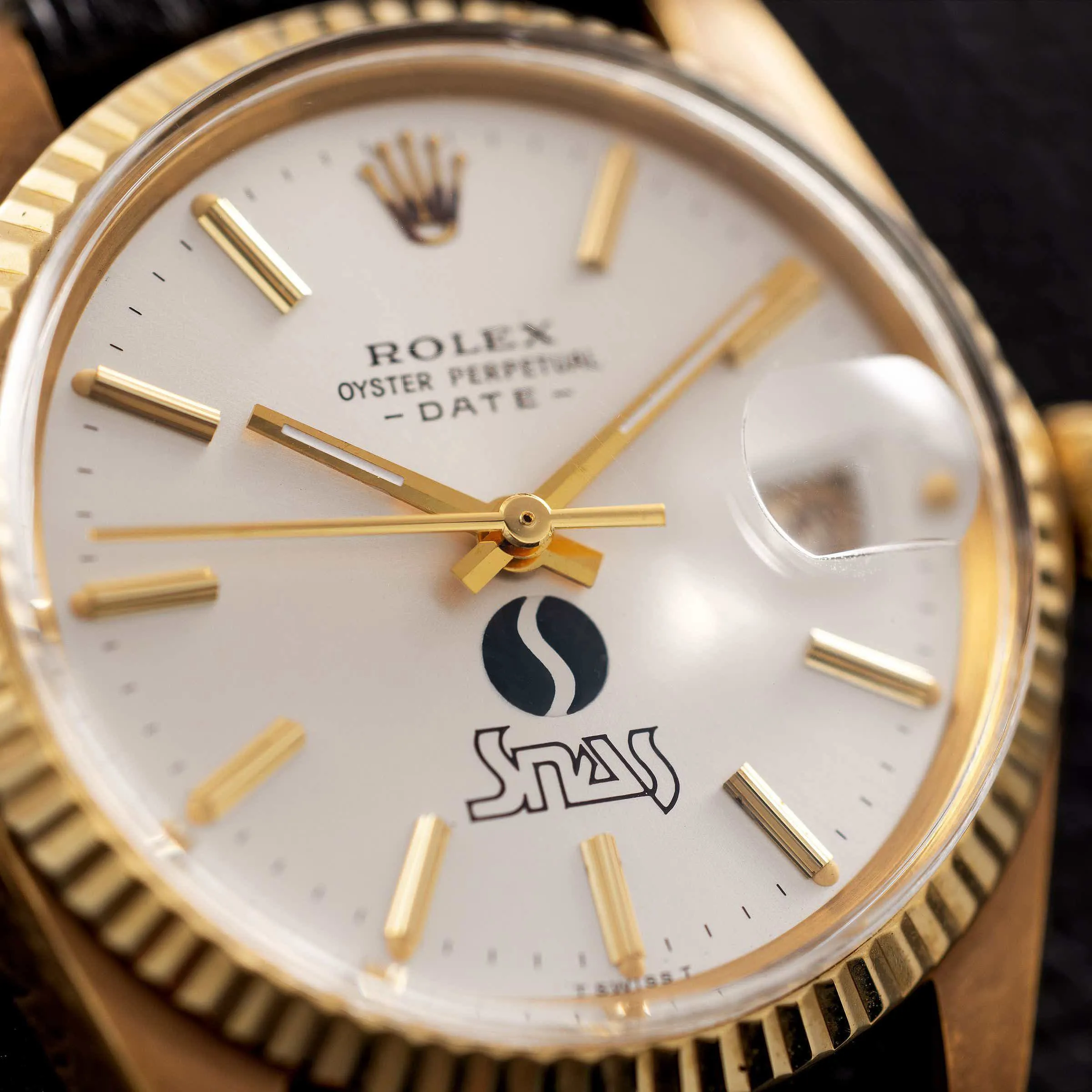 Rolex Oyster Perpetual Date 1500 34mm Yellow gold Silver 6