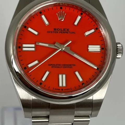 Rolex Oyster Perpetual 41 124300 41mm Stainless steel Red