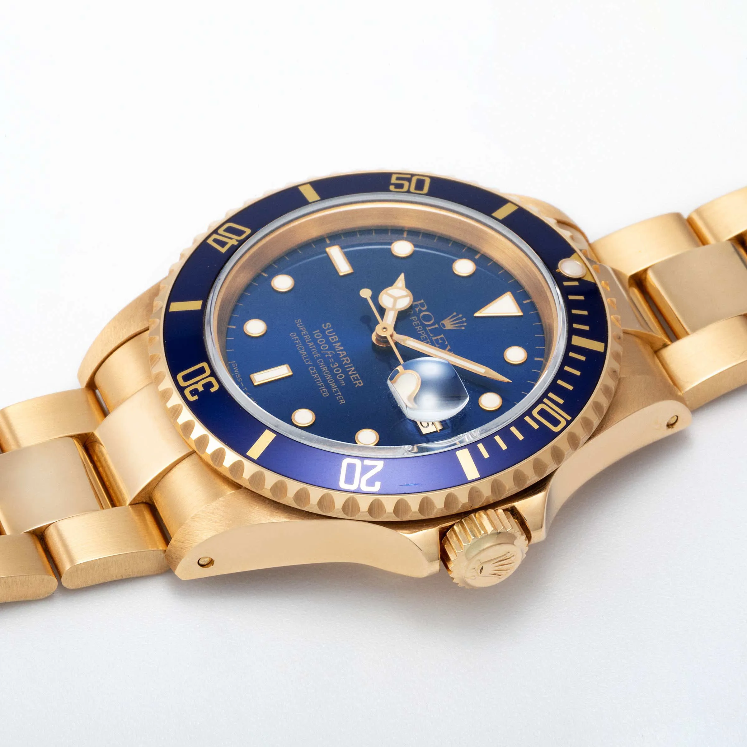 Rolex Submariner 16618 40mm Yellow gold Blue 1