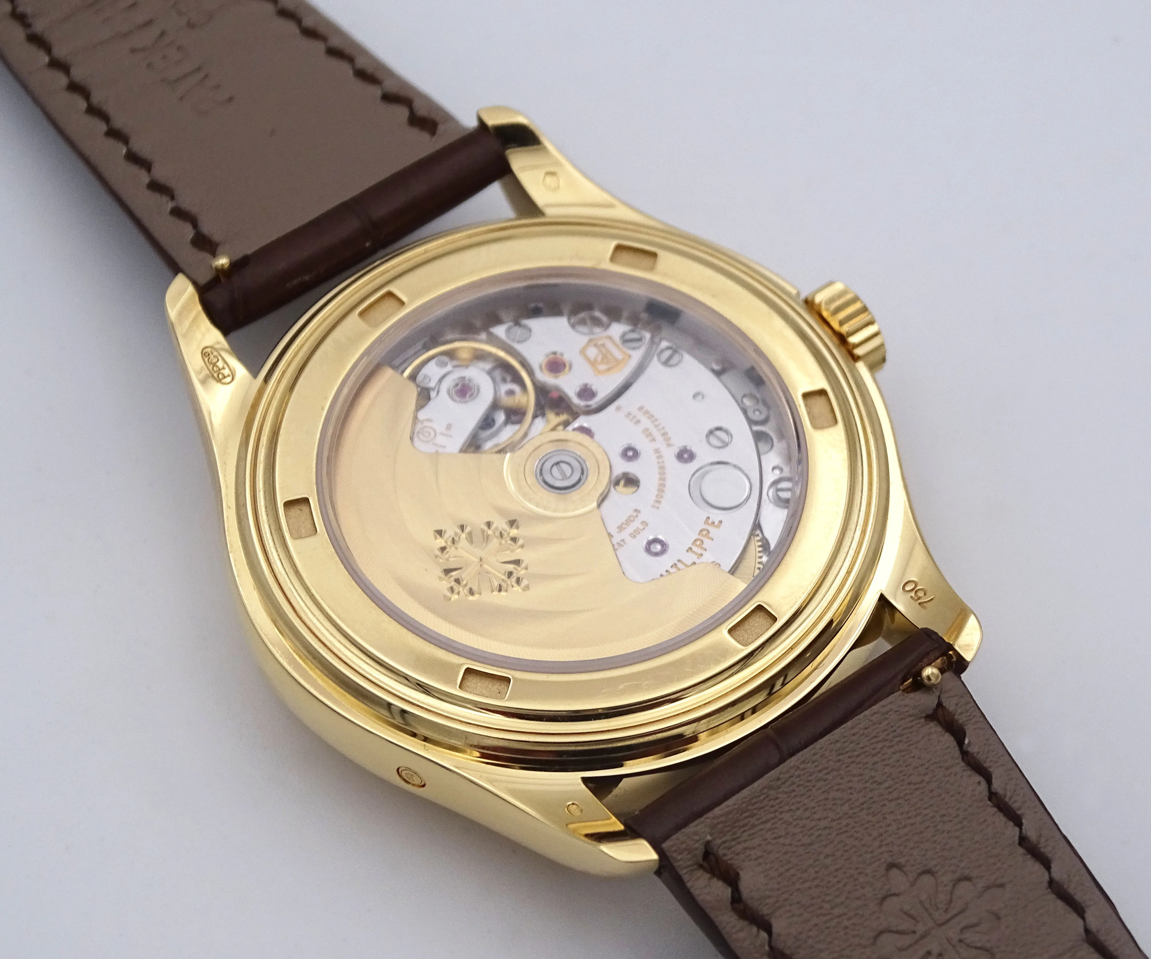 Patek Philippe Annual Calendar 5146J-001 39mm Yellow gold Beige 7