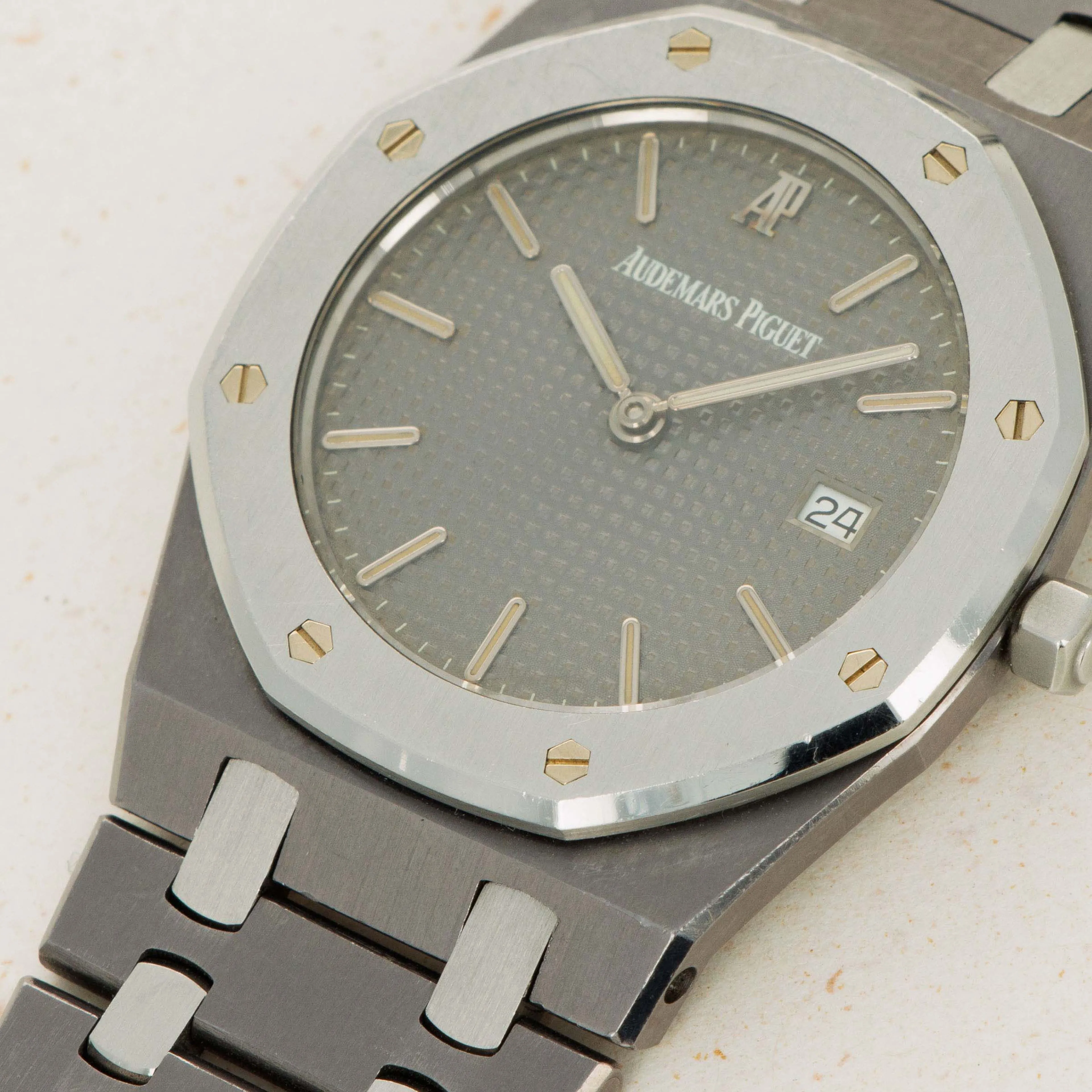 Audemars Piguet Royal Oak 56175TT 33mm Stainless steel and Tantalum Gray 2