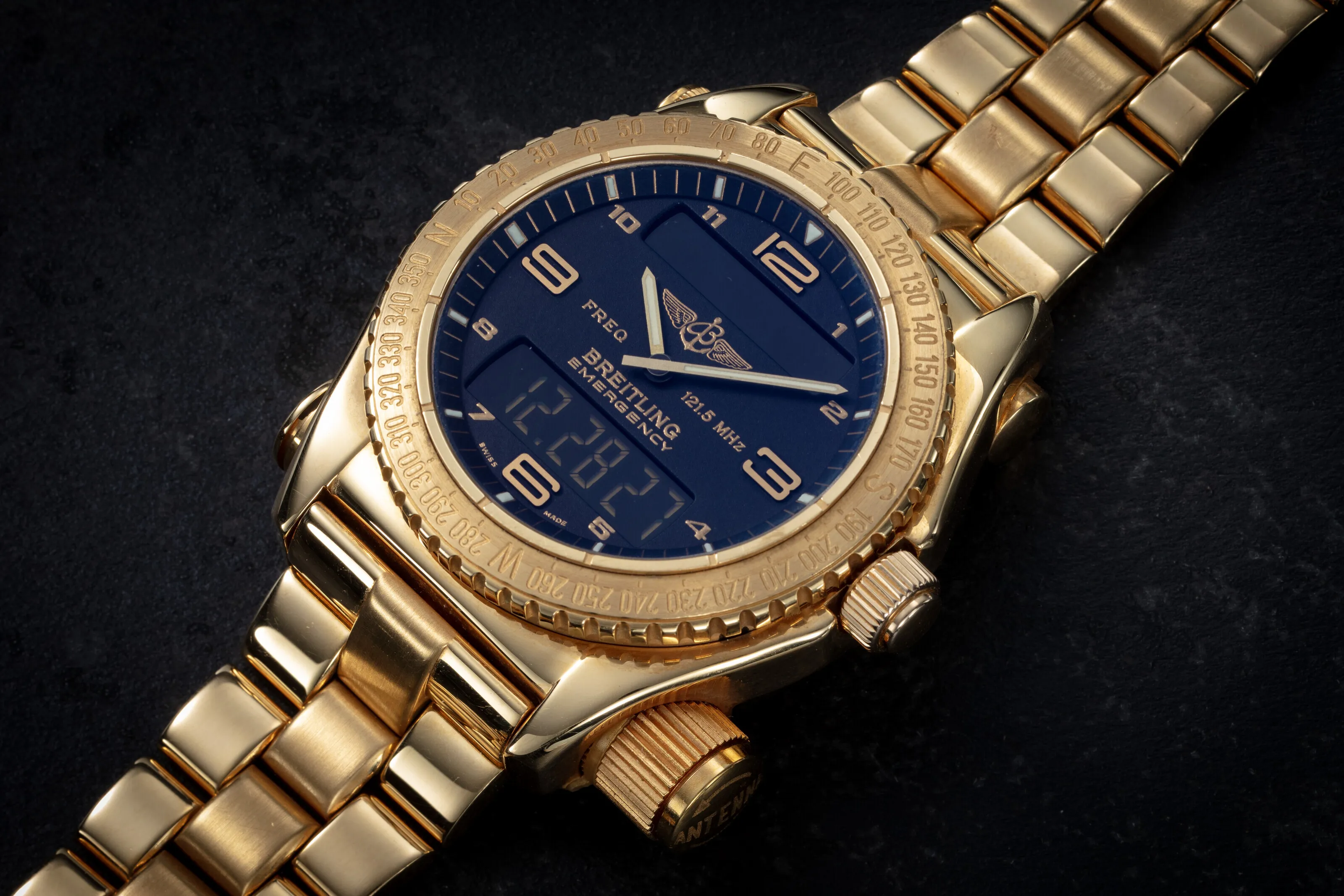 Breitling Emergency 43mm Yellow gold Black