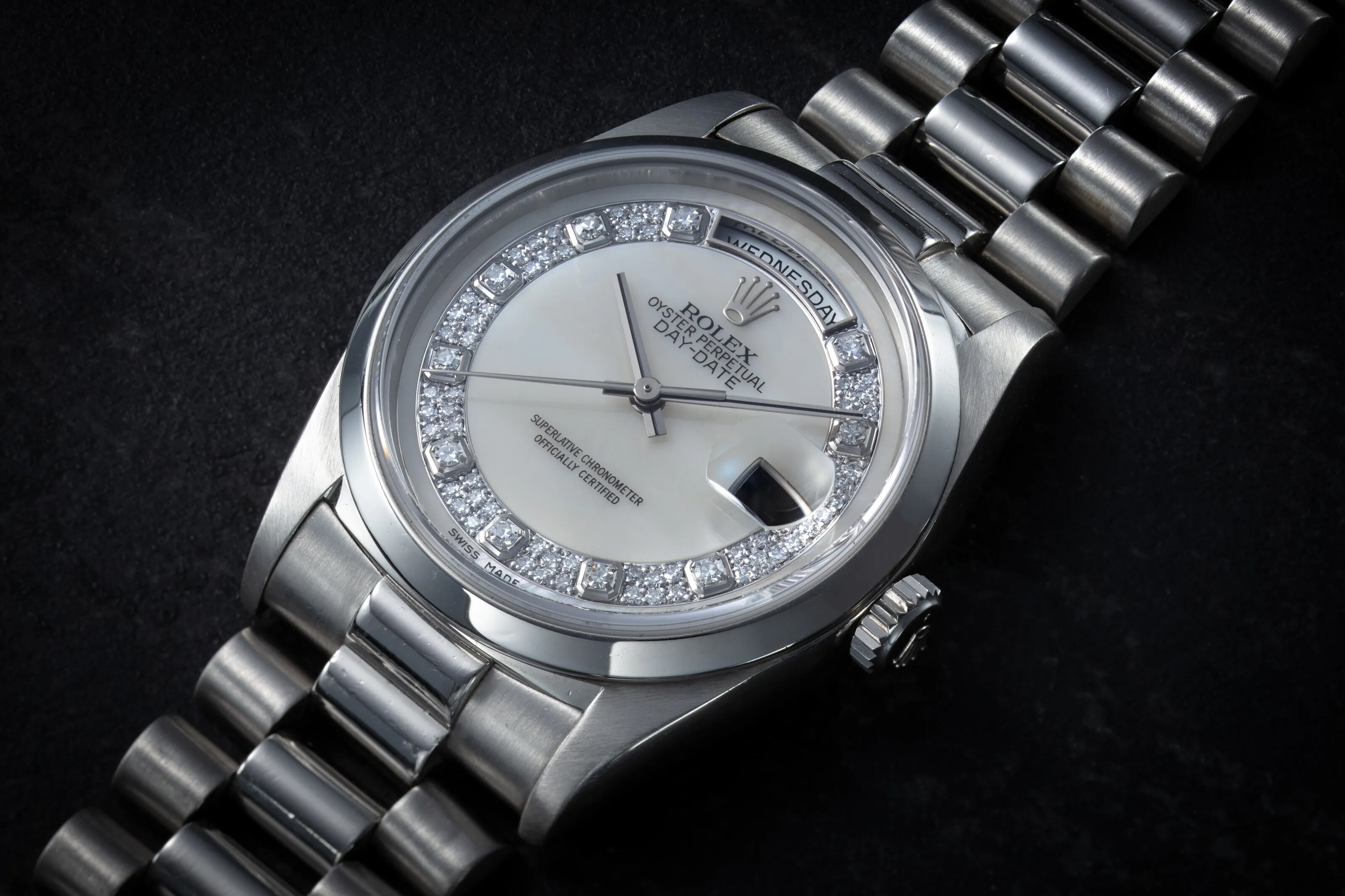 Rolex Day-Date 36 18206 36mm Platinum Mother-of-pearl