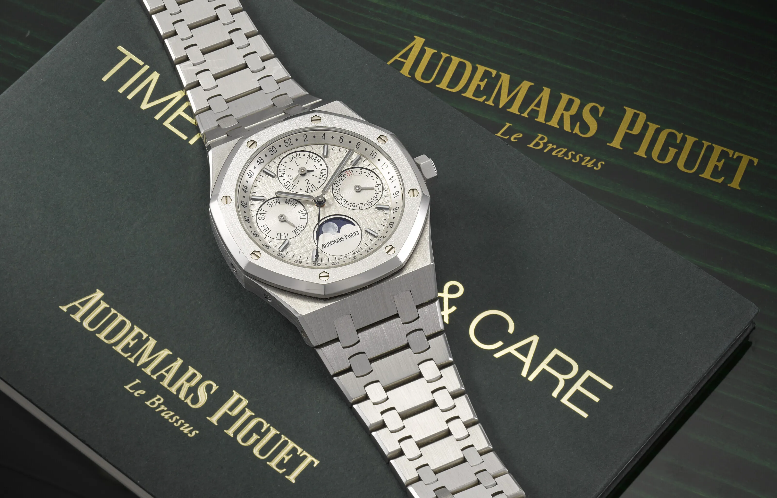 Audemars Piguet Royal Oak Perpetual Calendar 26574ST 41mm Stainless steel Silver 3