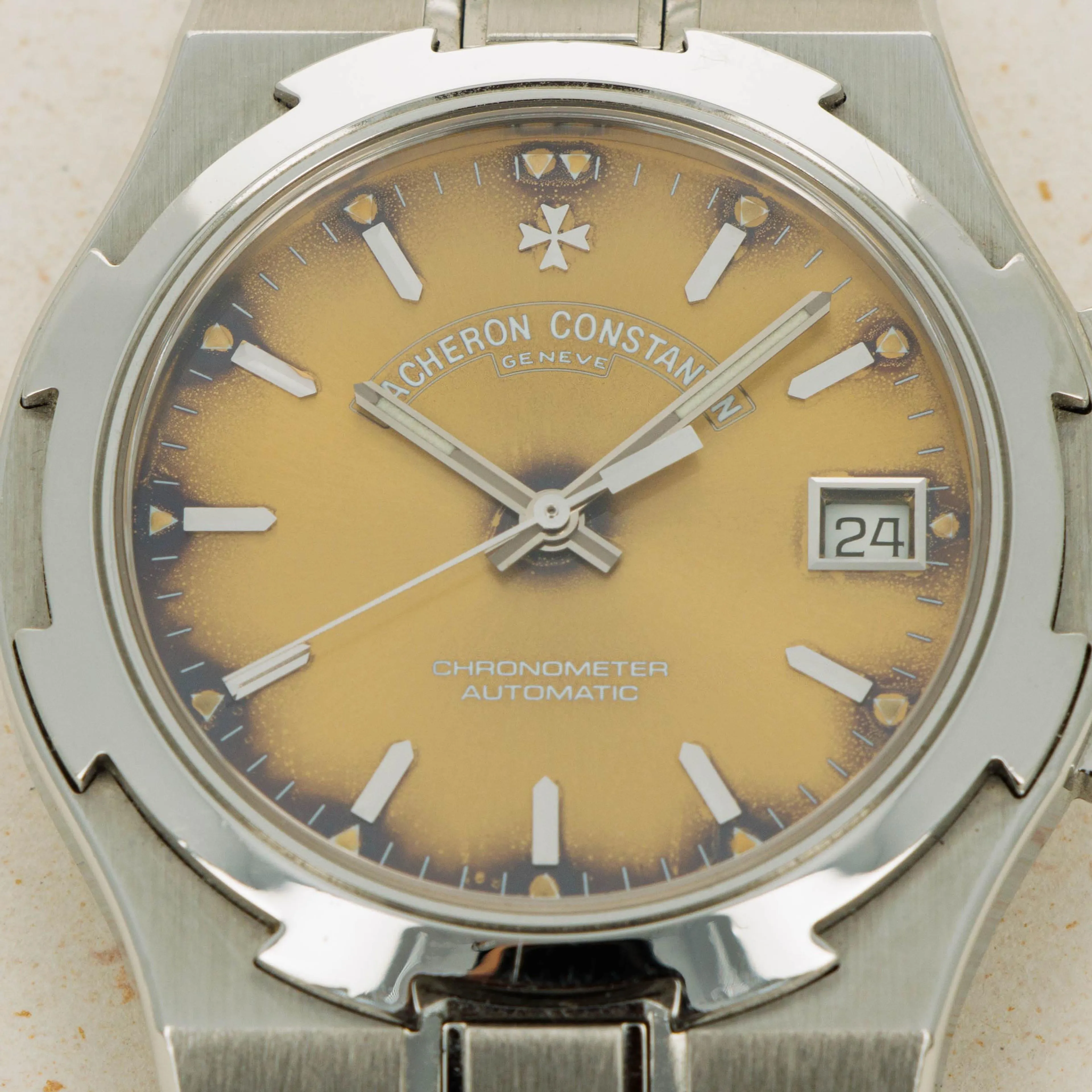 Vacheron Constantin Overseas 42040/423A-8460 37mm Stainless steel Gold 10