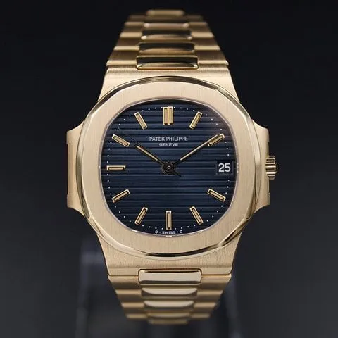 Patek Philippe Nautilus 3800/001 37mm Yellow gold Blue