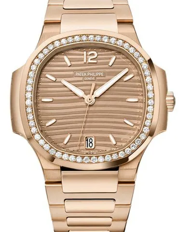 Patek Philippe Nautilus 7118/1R-010 35mm Rose gold Brown