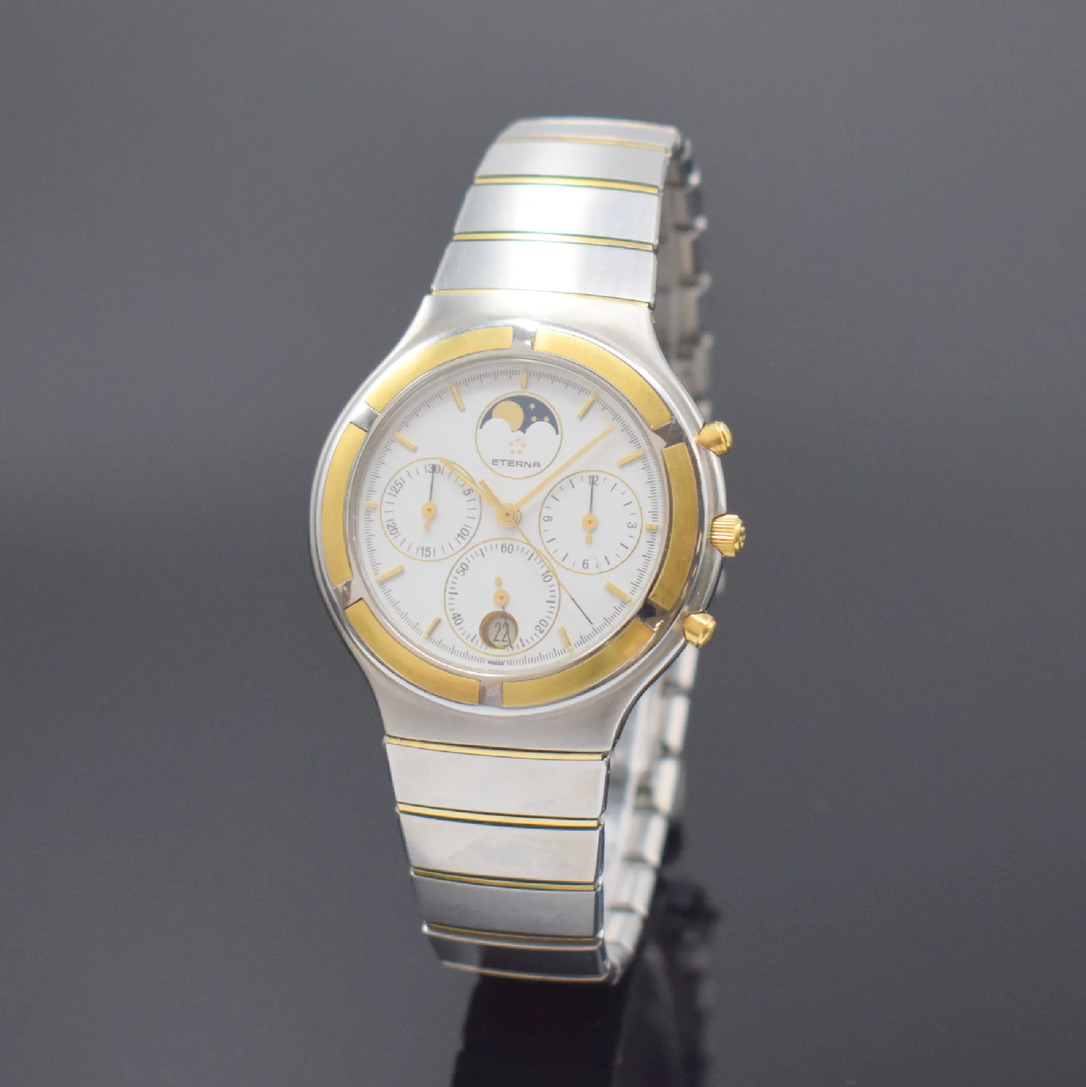 Eterna Airforce 850.4334.42 S 37mm Yellow gold and Stainless steel White