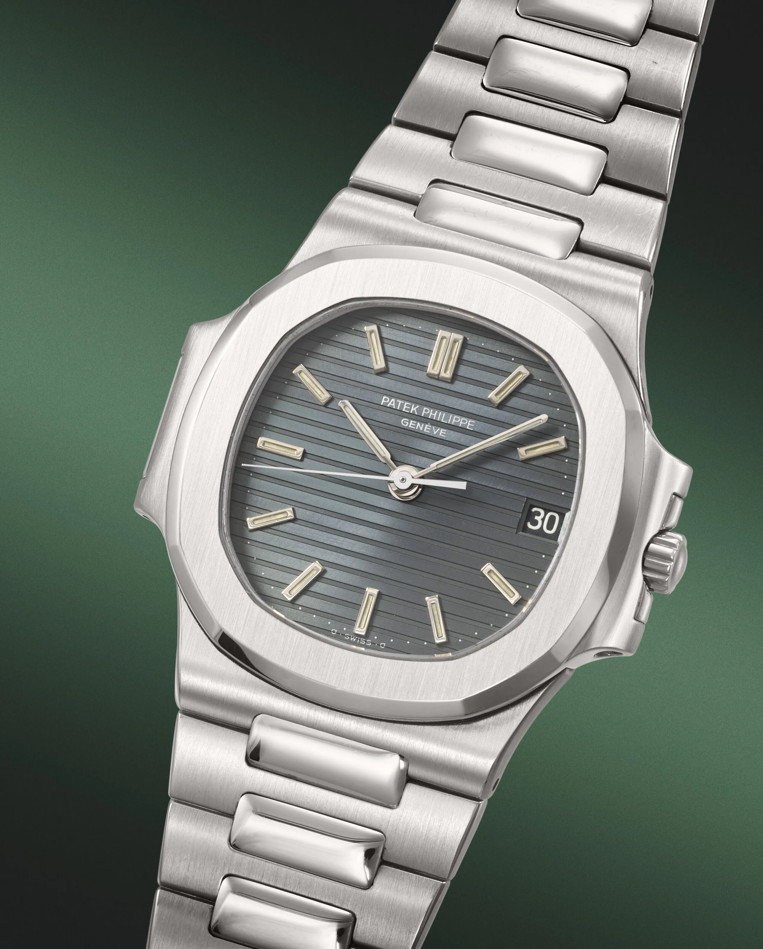 Patek Philippe Nautilus 3800 37.5mm Stainless steel Blue 1