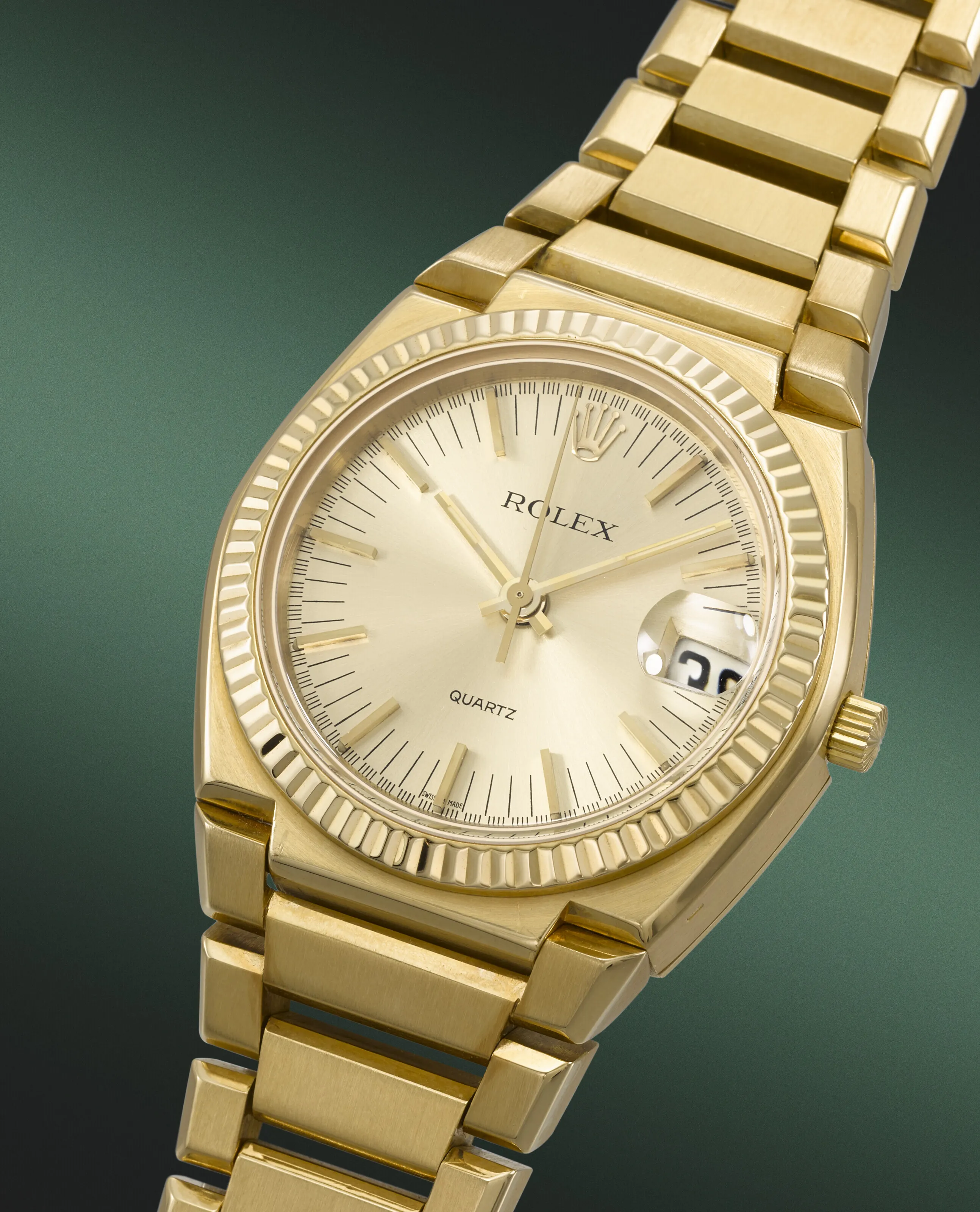 Rolex 5100 39mm Yellow gold Champagne 2