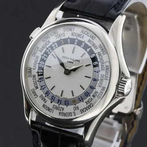 Patek Philippe World Time 5110G-001 36mm White gold Silver