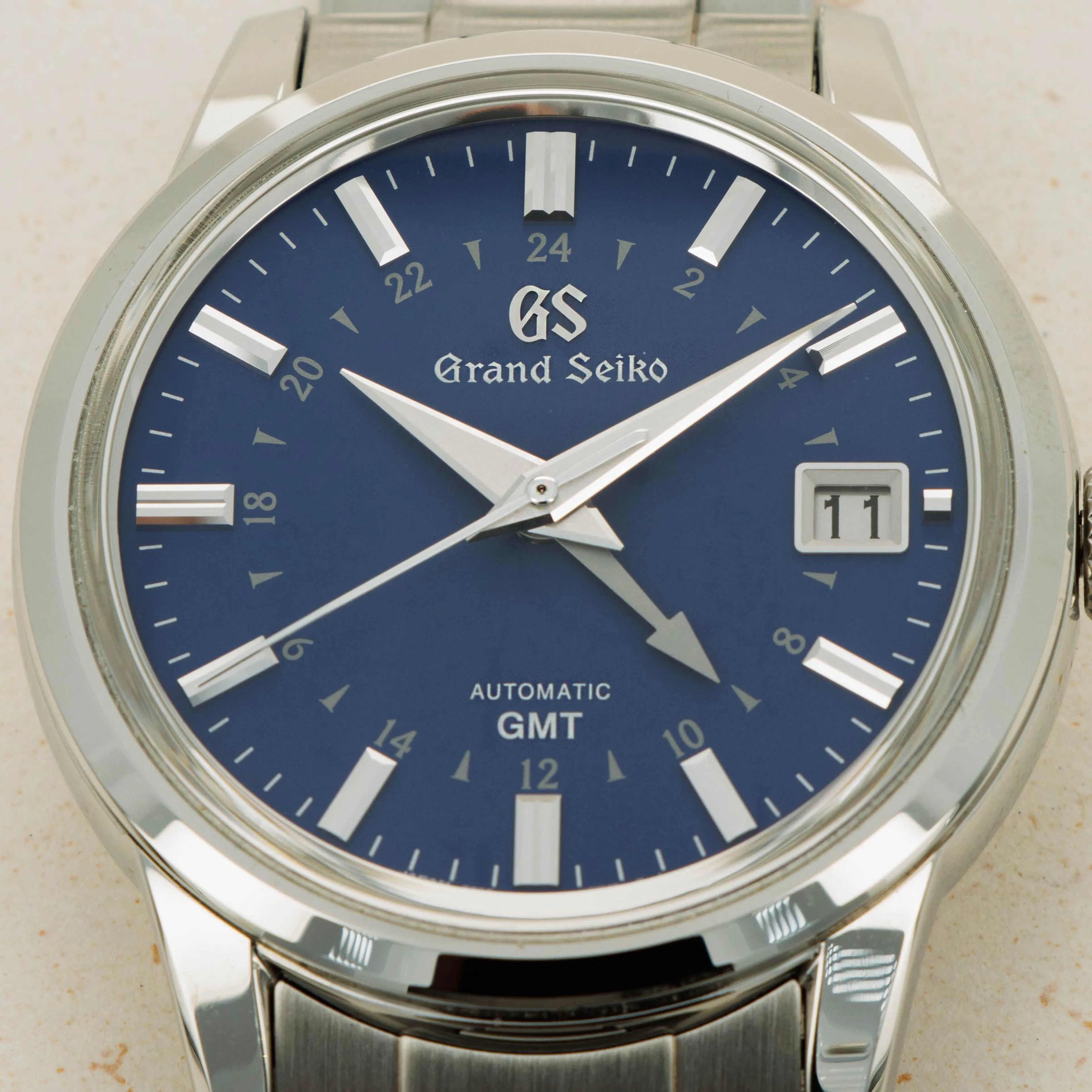 Grand Seiko GMT SBGM239 39.5mm Stainless steel Blue 10