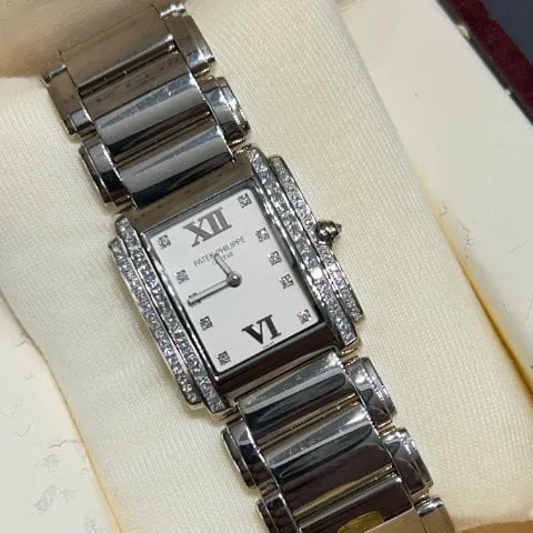 Patek Philippe Twenty~4 4910/20G-011 25mm White gold White