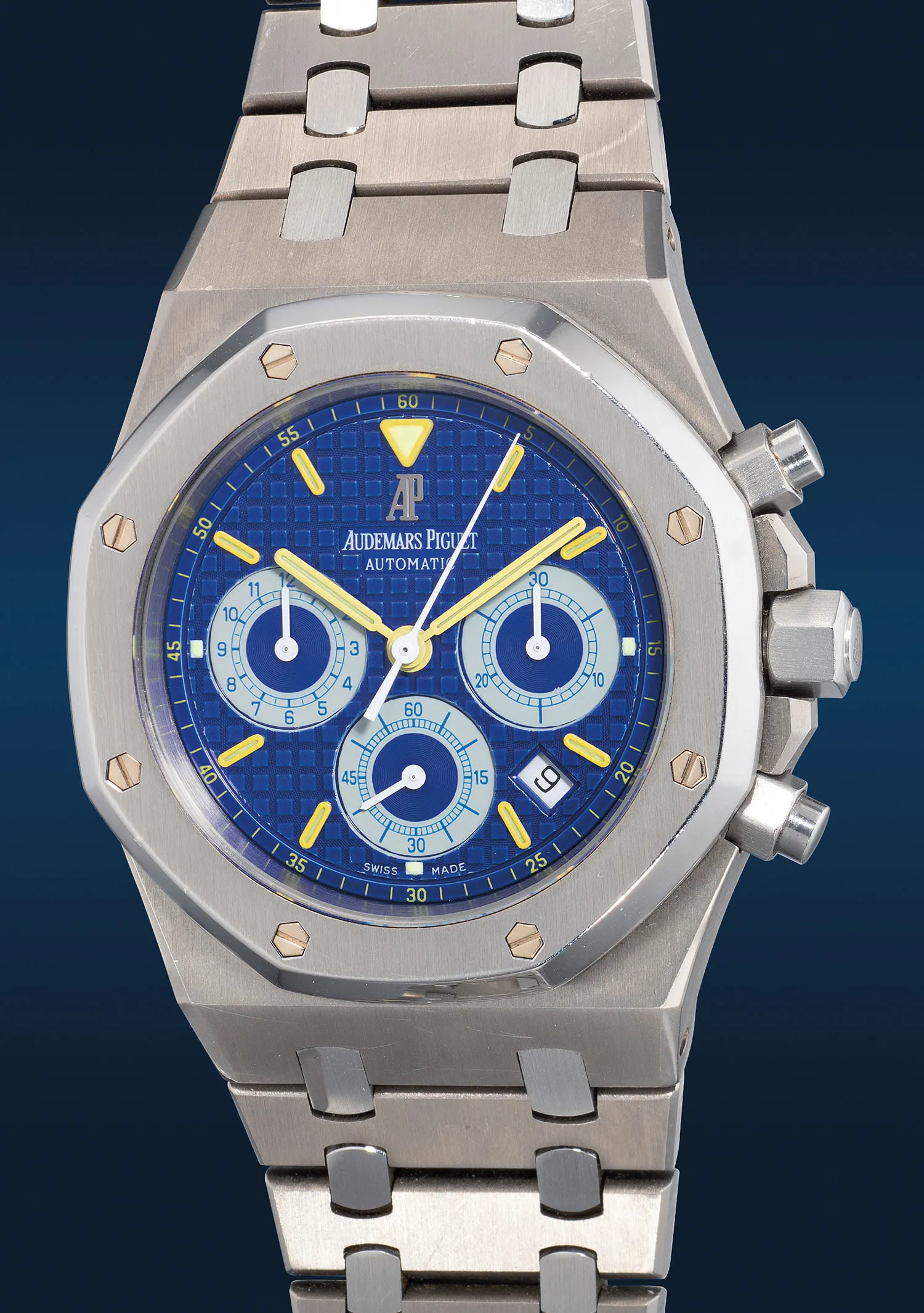 Audemars Piguet Royal Oak 25860IS.0.1110IS.01 39mm Titanium Blue