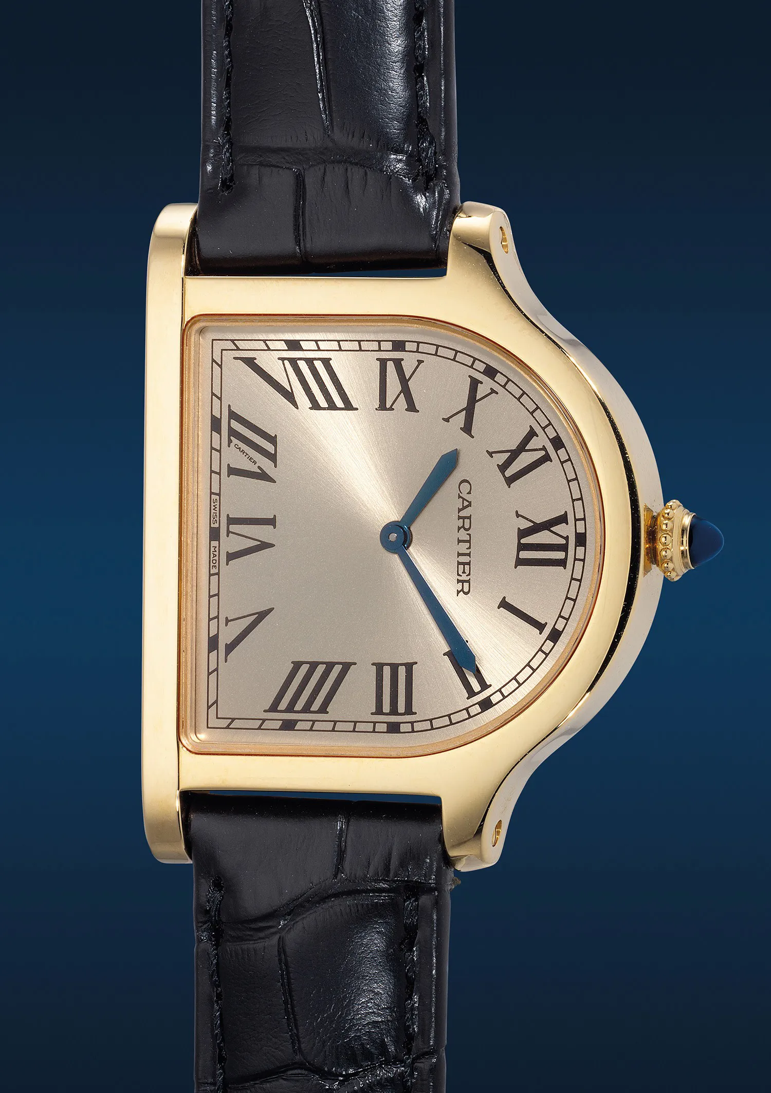 Cartier Cloche WGCC0002, 4337 37mm Yellow gold Golden