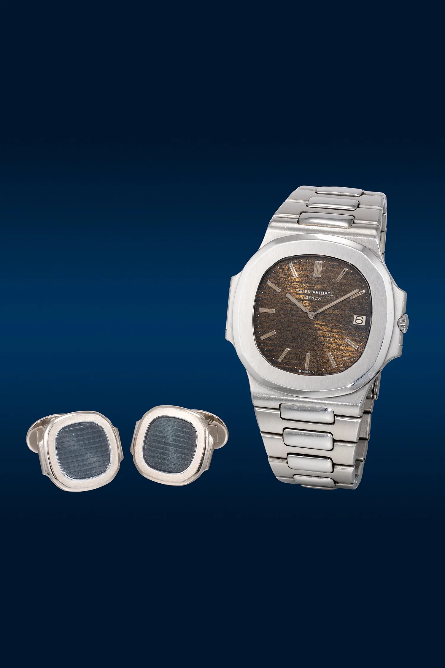 Patek Philippe Nautilus 3700/1 42mm Stainless steel Brown 3