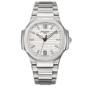 Patek Philippe Nautilus 7118/1A-010 Stainless steel Silver