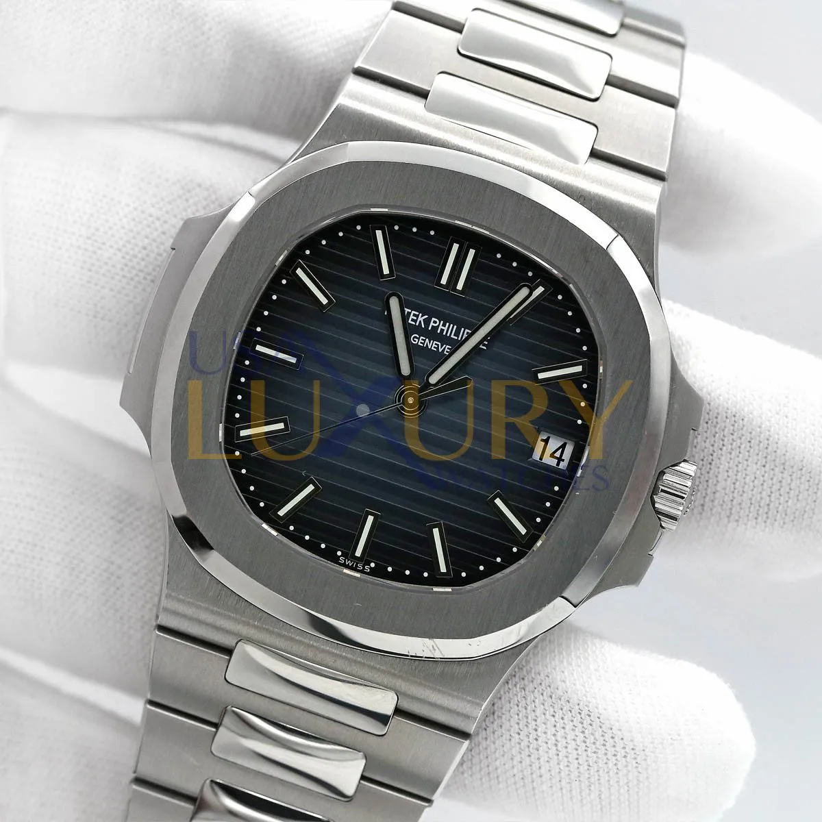 Patek Philippe Nautilus 5711/1A-010 40mm Stainless steel Blue 2