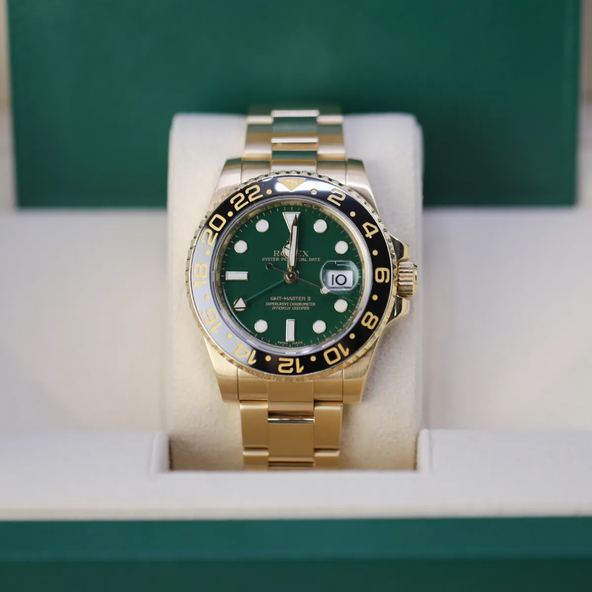 Rolex GMT-Master II 116718 40mm Yellow gold Green 1