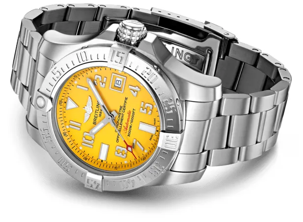 Breitling Avenger A17331101I1A1 45mm Stainless steel Yellow 3