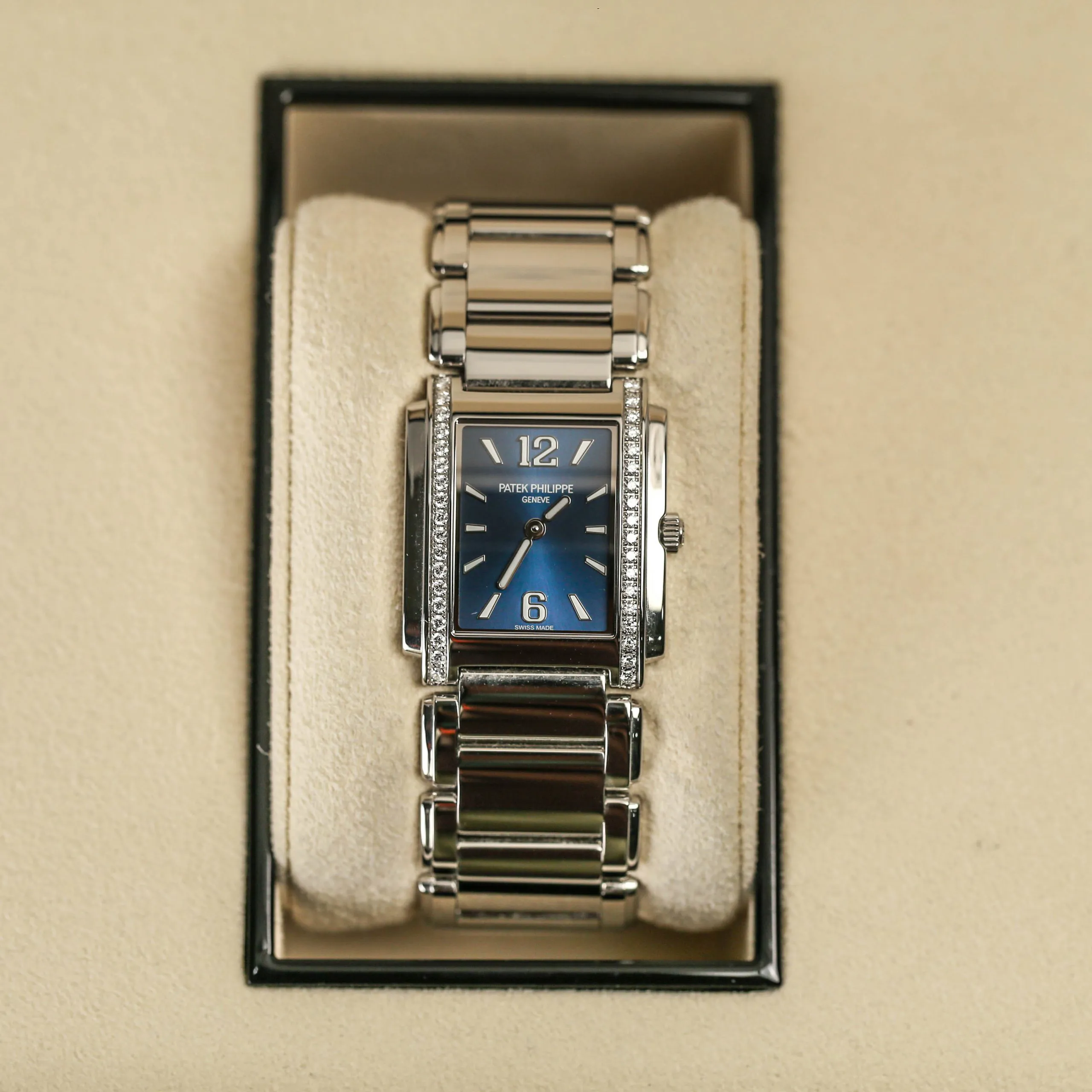 Patek Philippe Twenty~4 4910/1200A-001 25mm Stainless steel Blue 1