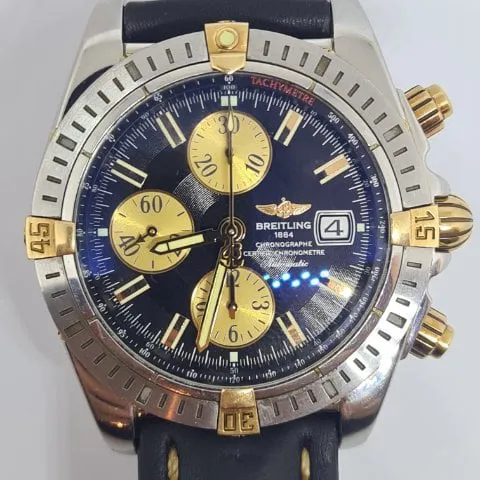 Breitling Chronomat B13356 44mm Yellow gold and Stainless steel Black