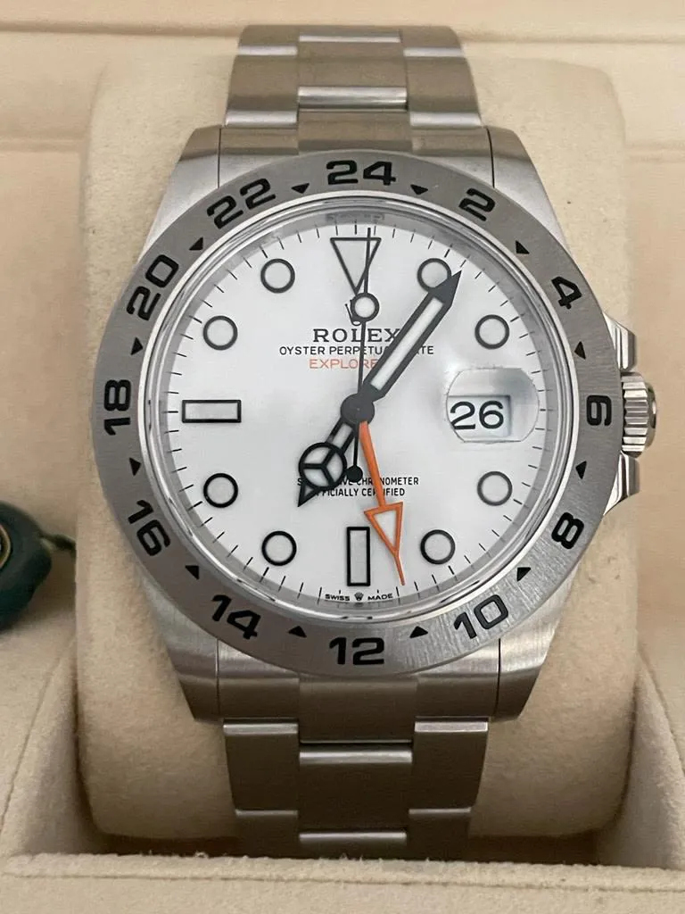 Rolex Explorer II 226570 42mm Stainless steel White