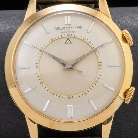 Jaeger-LeCoultre Memovox 37mm Yellow gold Champagne