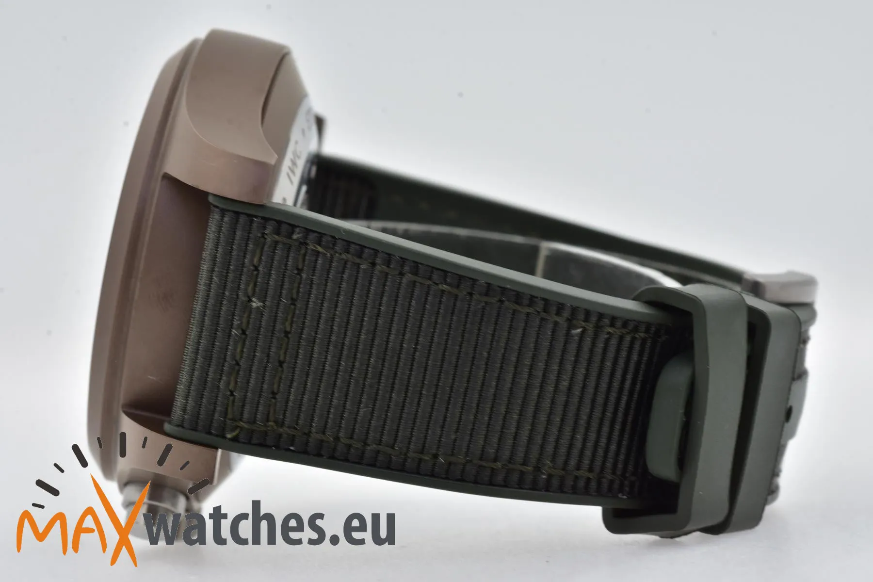 IWC Pilot IW388004 46mm Ceramic Brown 5