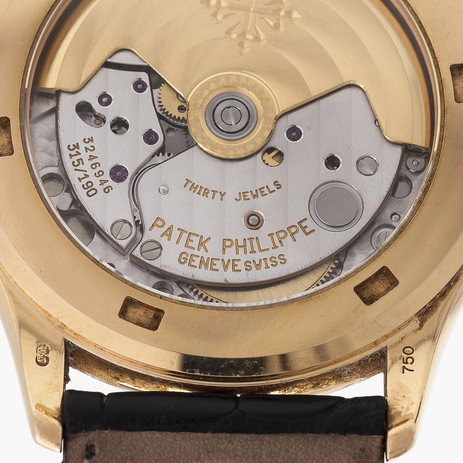 Patek Philippe Calatrava 5107 37mm Rose gold Silver 4