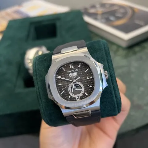 Patek Philippe Nautilus 5726A-001 40.5mm Stainless steel Black