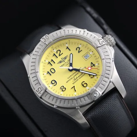 Breitling Avenger E17370 44mm Titanium Yellow