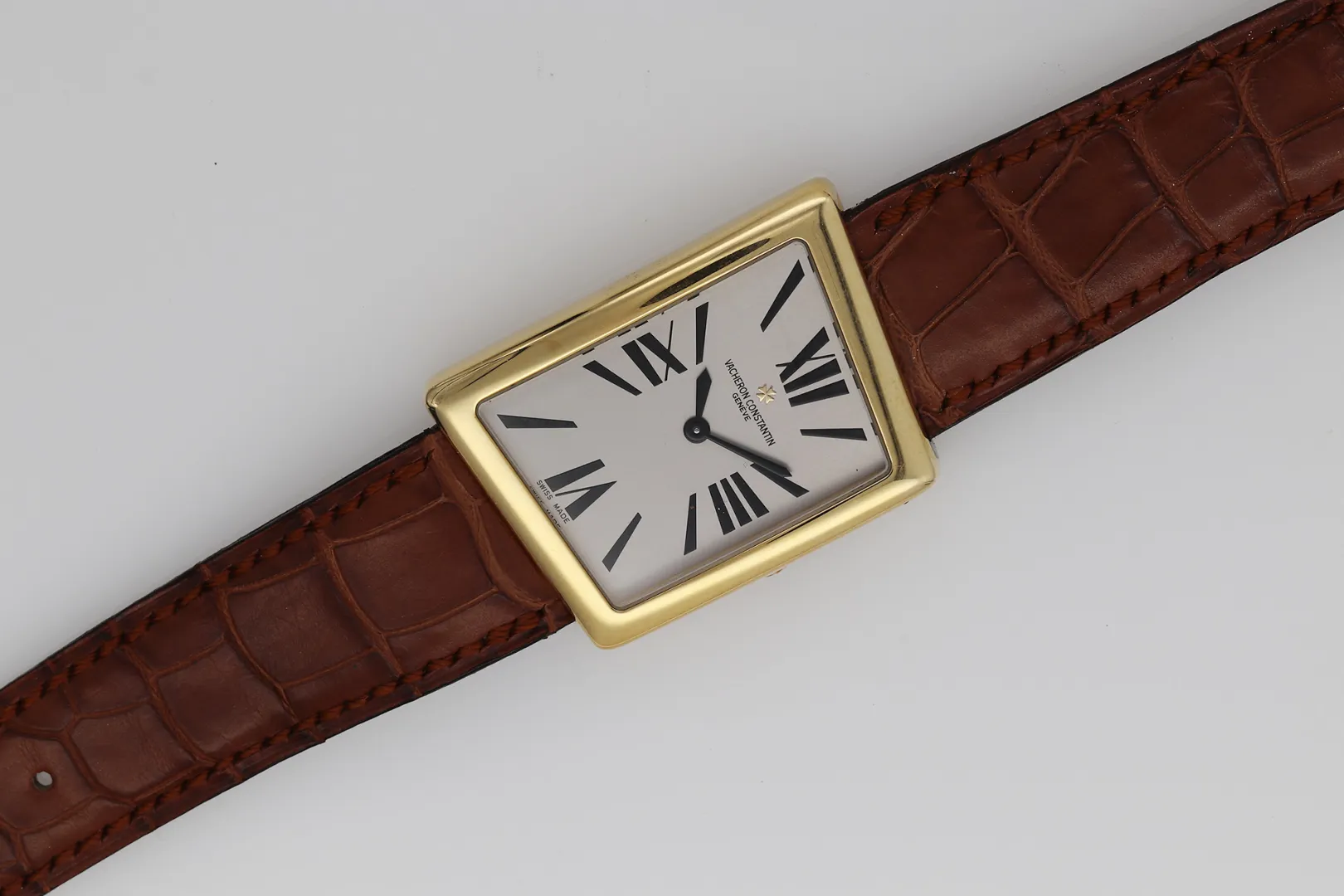 Vacheron Constantin 1972 37010 26mm Yellow gold Gold 3