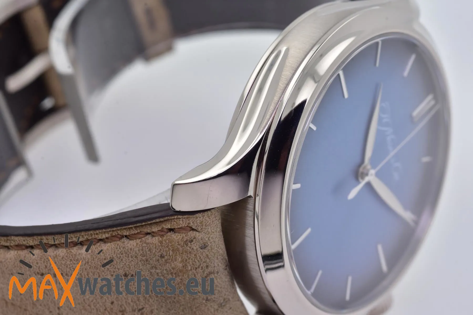 H. Moser & Cie. Endeavour 1200-0201 42mm White gold Blue 5