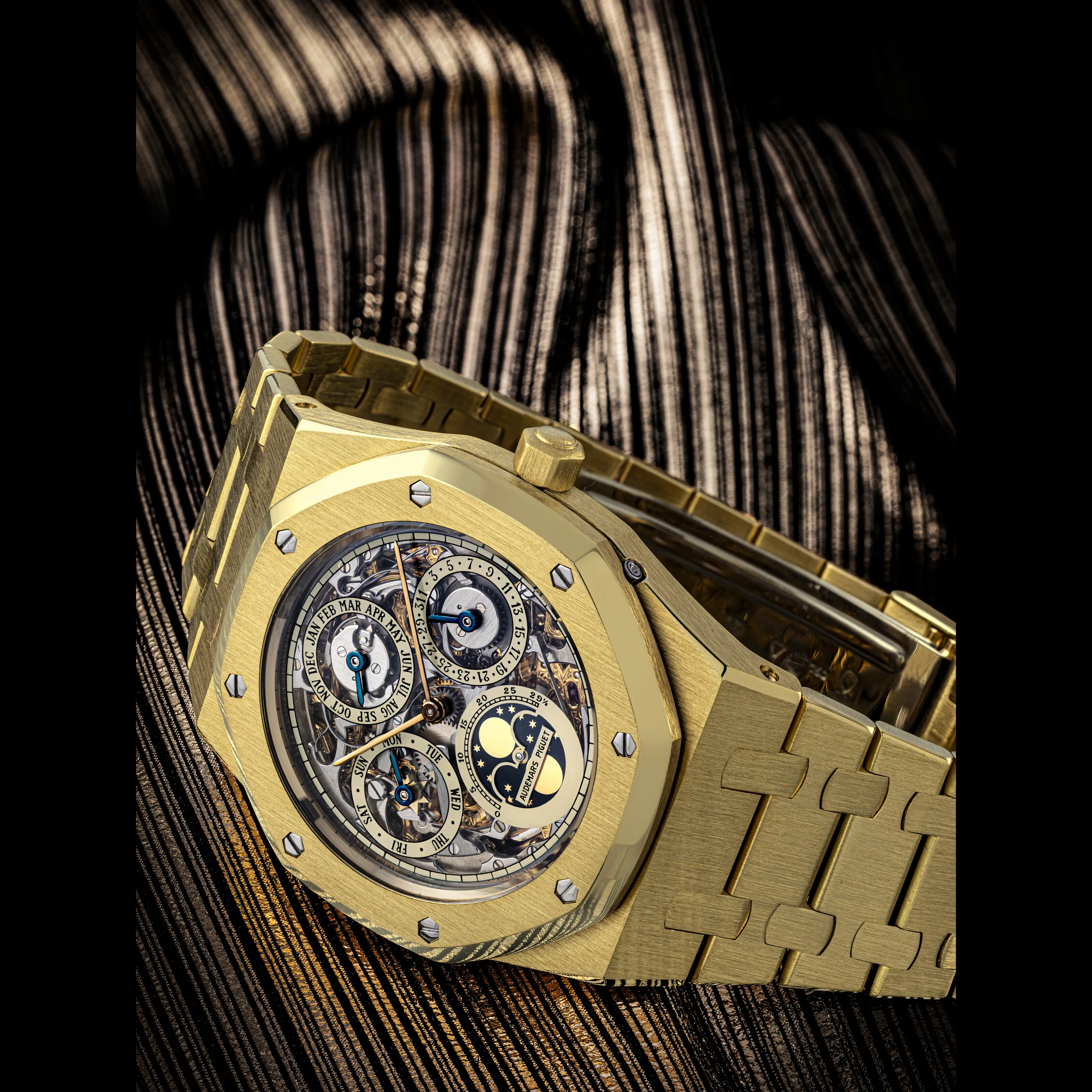 Audemars Piguet Royal Oak 25636BA 39mm Yellow gold Skeletonized