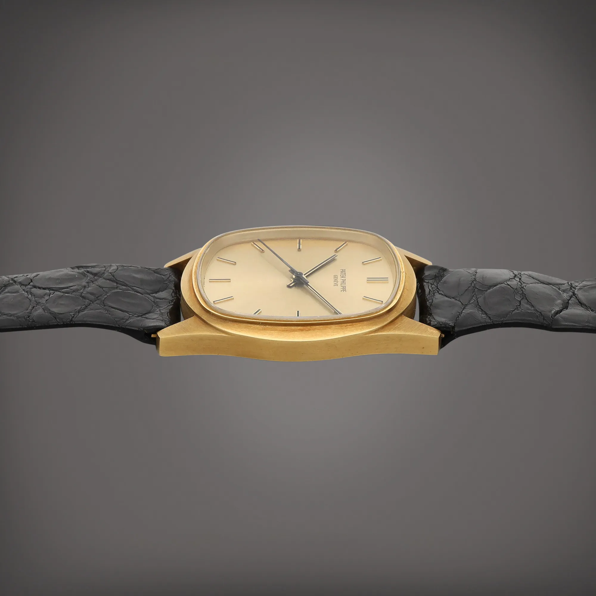 Patek Philippe Gold Ellipse 3585 36mm Yellow gold Gilt 2