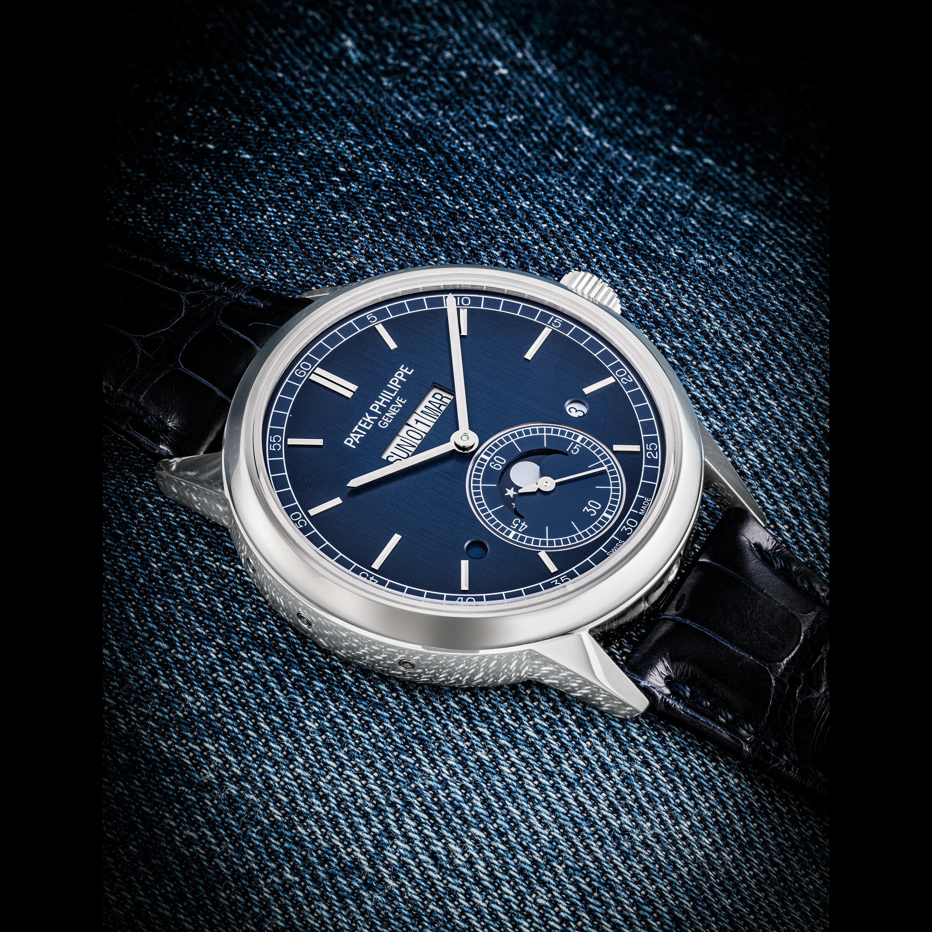 Patek Philippe Perpetual Calendar 5236P-001 41mm Platinum Blue