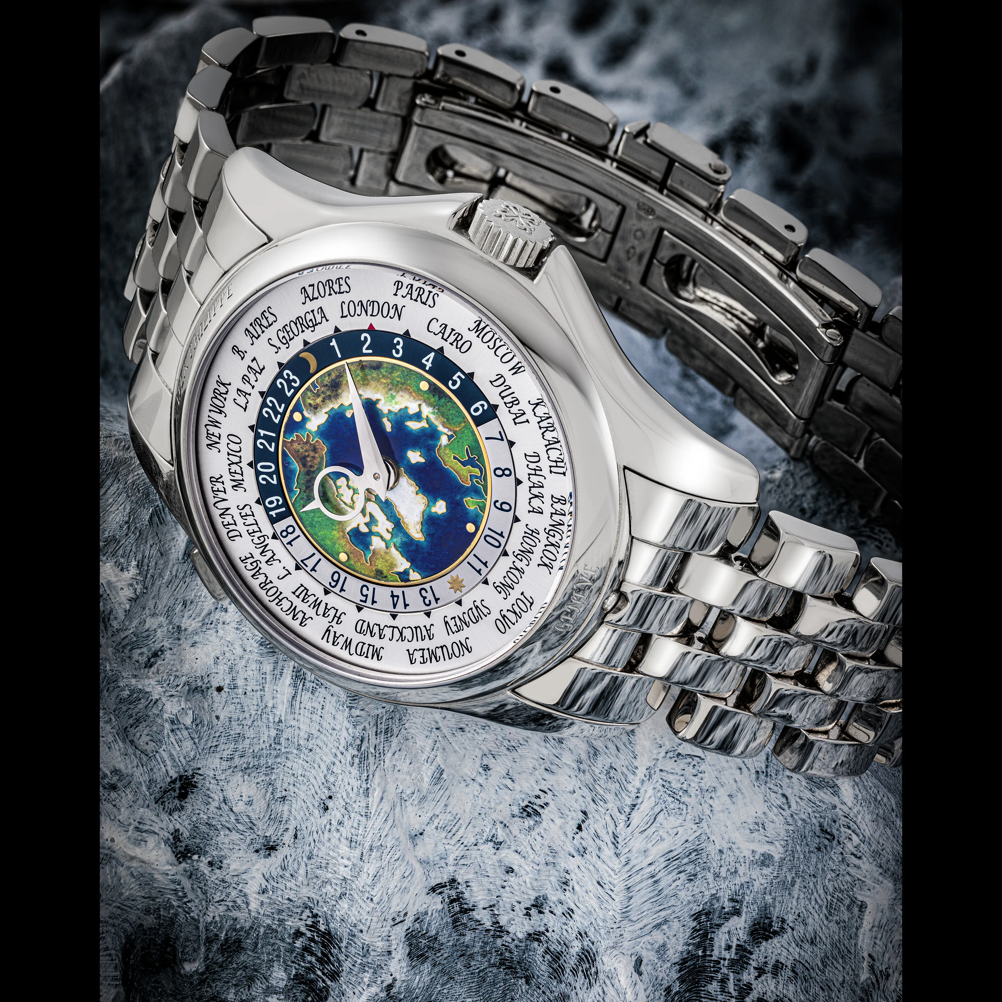 Patek Philippe World Time 5131/1P-001 39mm Platinum Silver