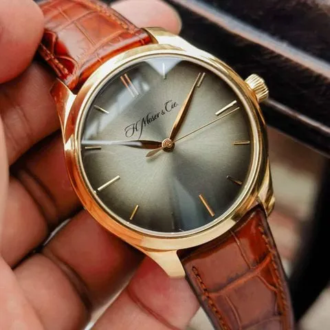 H. Moser & Cie. Endeavour 40mm Rose gold Gray